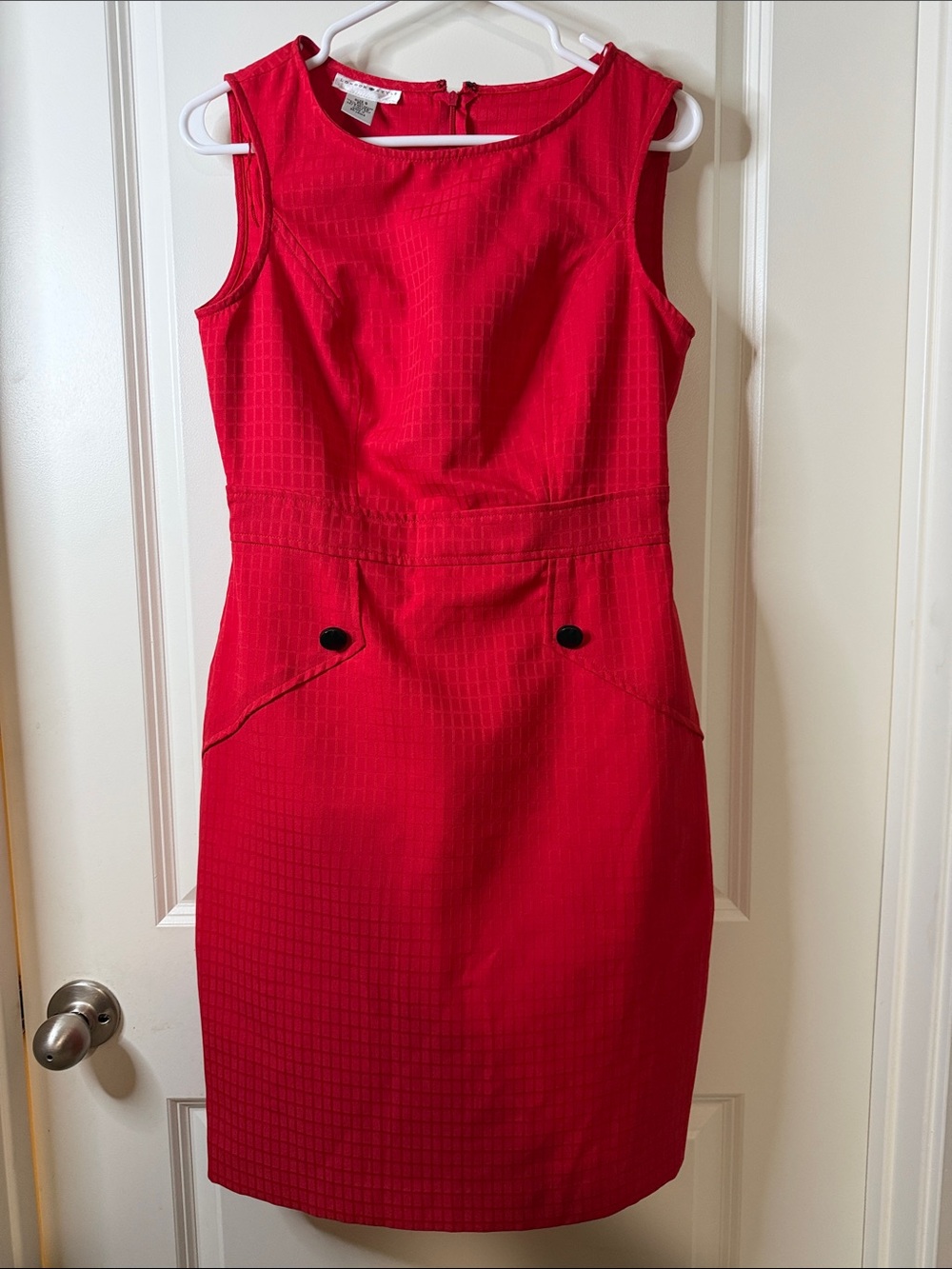 London Style Bright Red Sleeveless Midi Sheath Dress